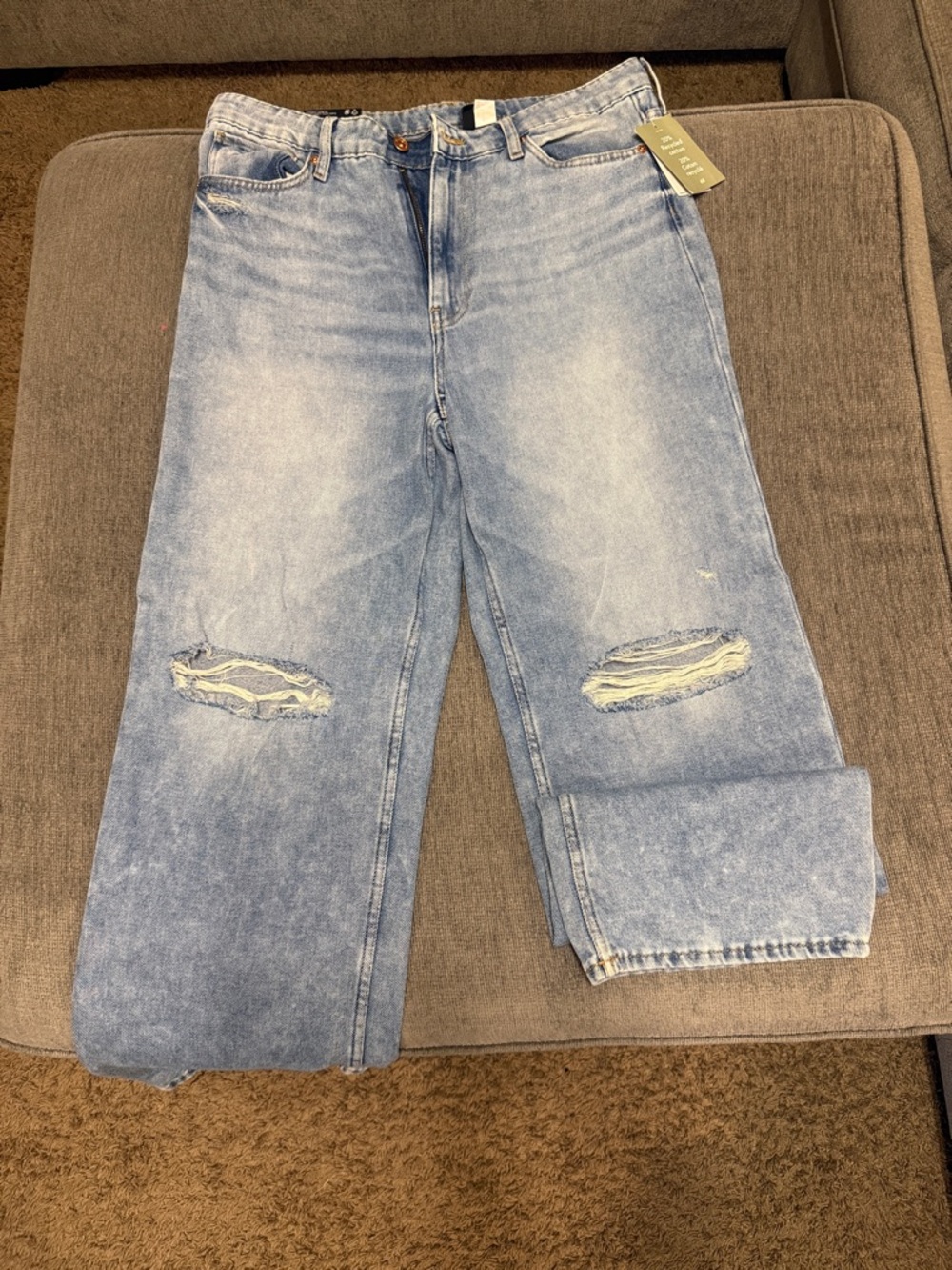Light Wash Straight Loose Fit Jeans